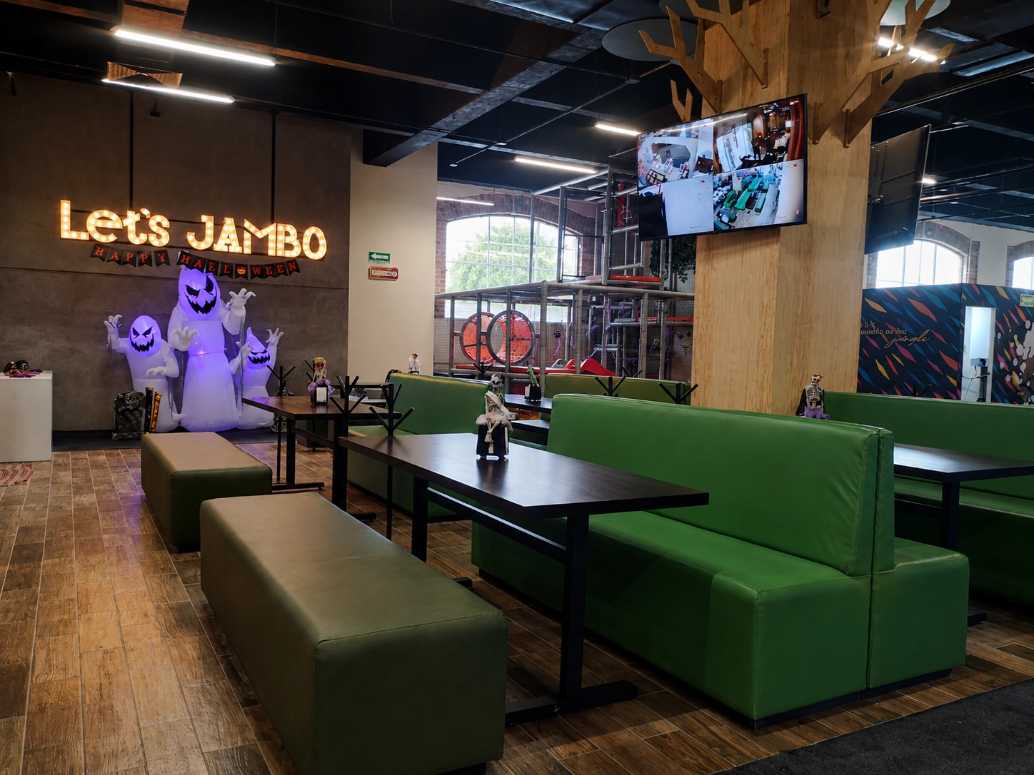 Jambo Plaza Loreto